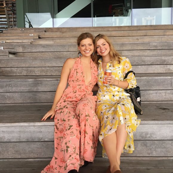 Meet your Posher, Lauren - Picture 8 of 8